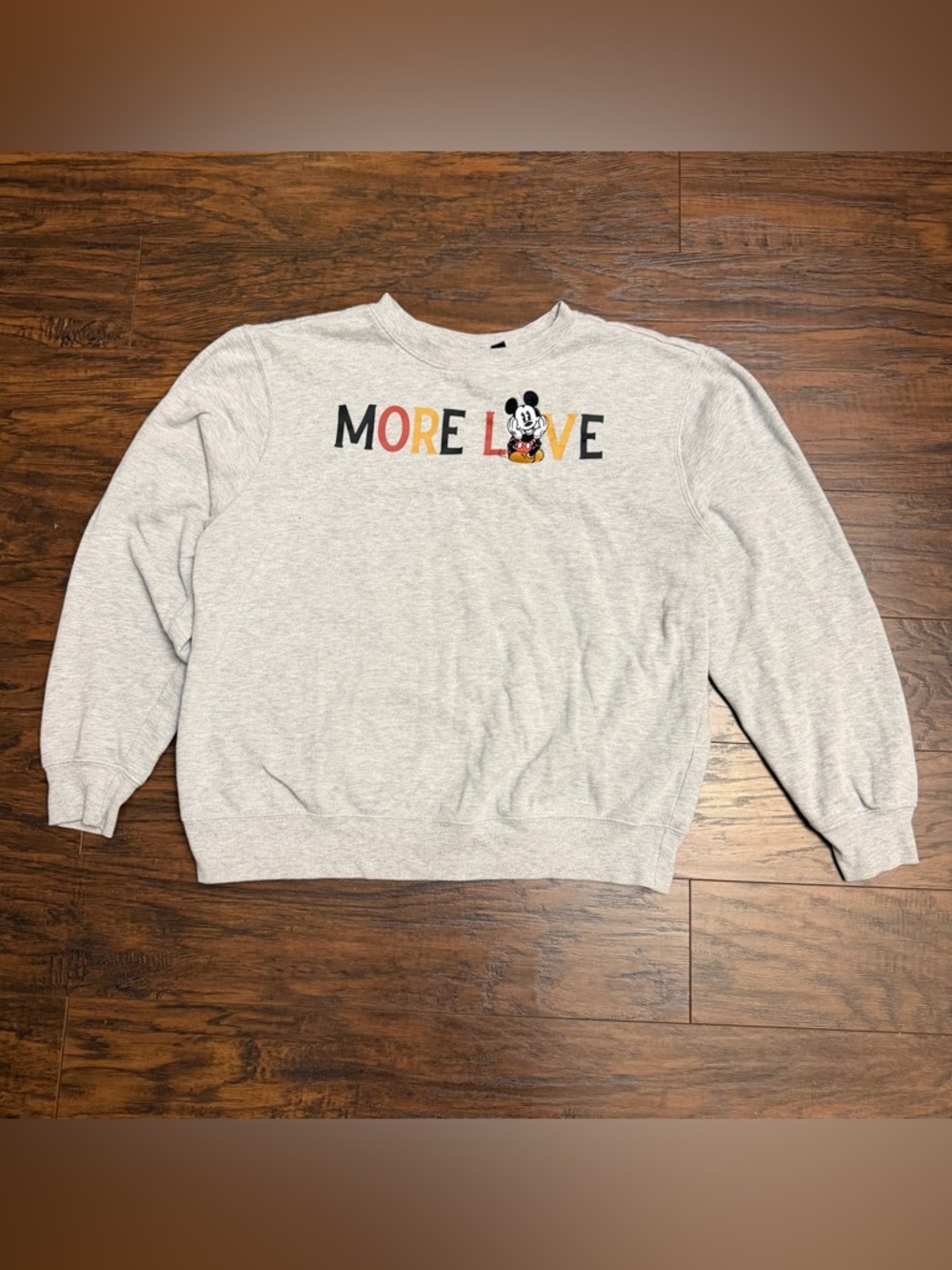Disney 'More Love' Crewneck Sweater with embroidered Mickey Mouse size Large